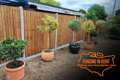 Fencing-in-kent-domestic-fencing-concrete-post-panel